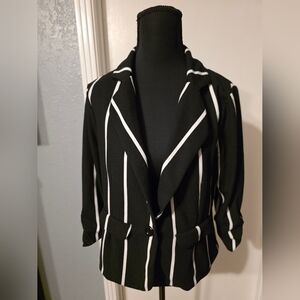 Crescent & Willough Black And White Striped Blazer Size L